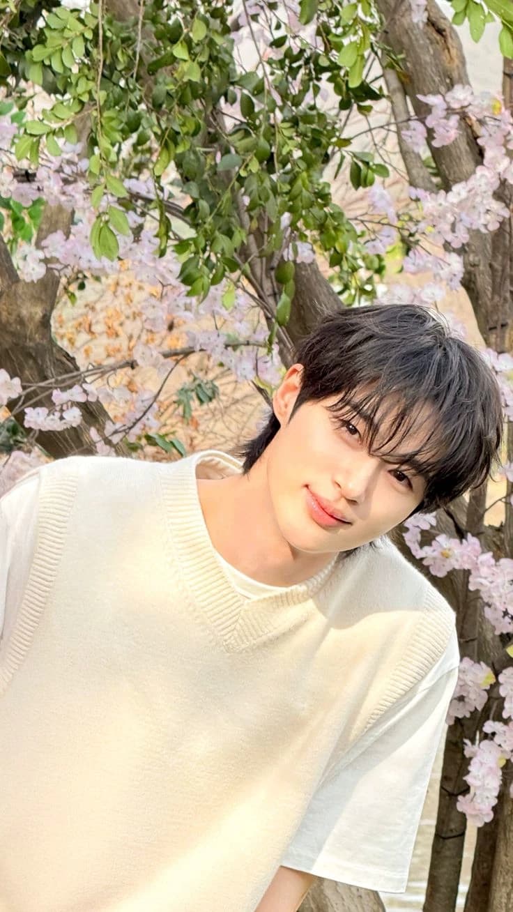 Byeon Woo Seok thumbnail