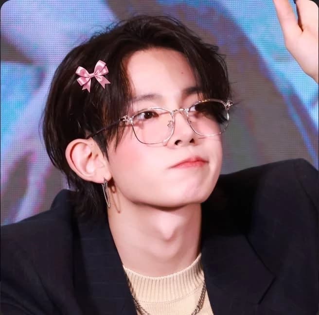 Heeseung thumbnail