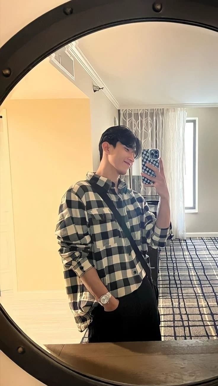 Lee Seokmin  thumbnail