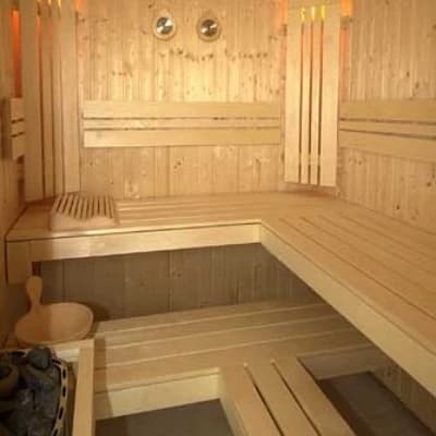 Sauna gay thumbnail