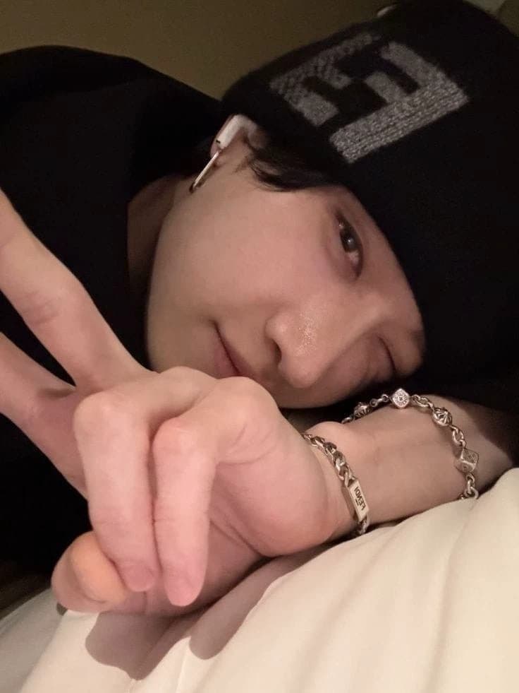 Bang Chan thumbnail