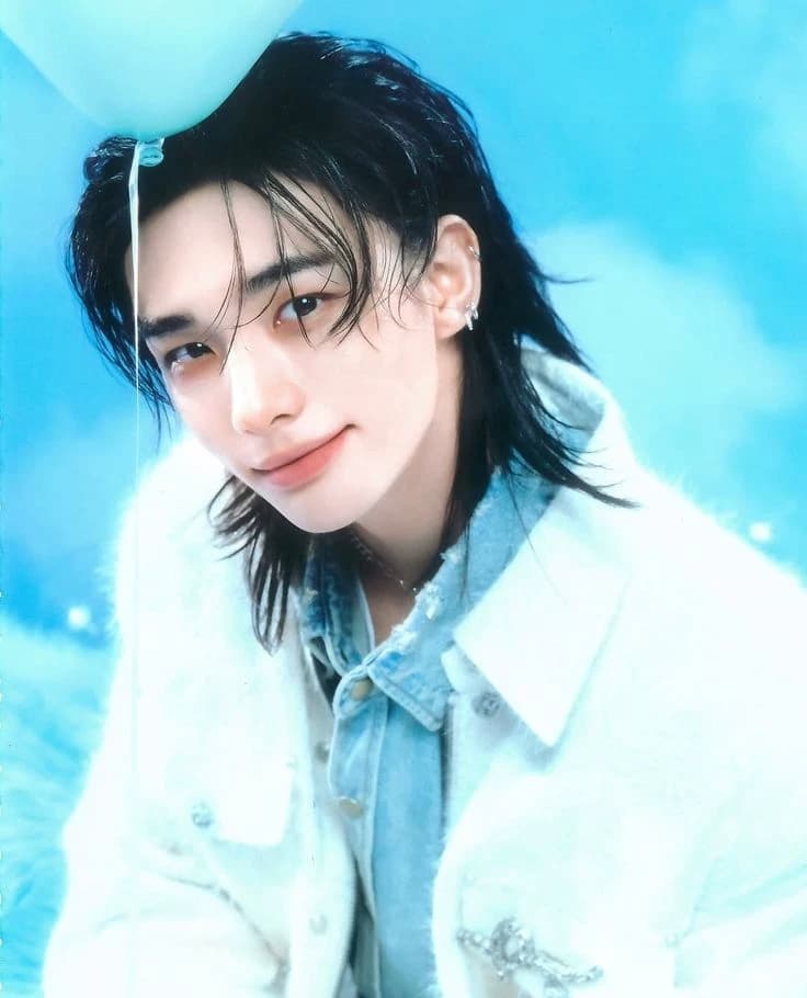 Hwang Hyunjin (Hyunlix) thumbnail