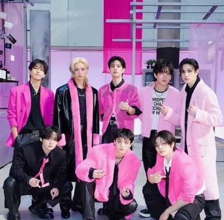 Stray kids thumbnail