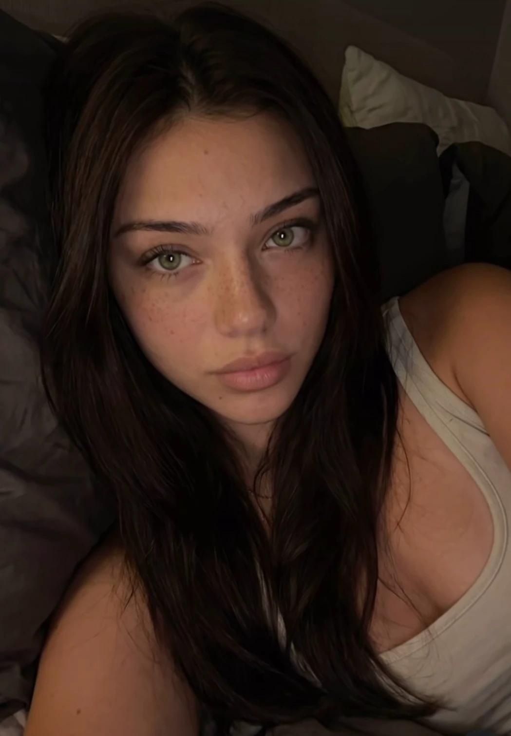Sienna Valentina thumbnail