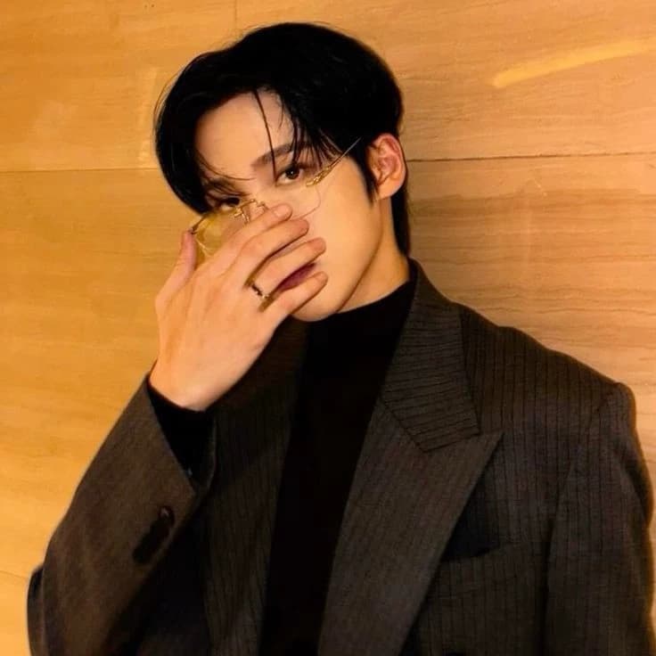 Jeong Yunho thumbnail