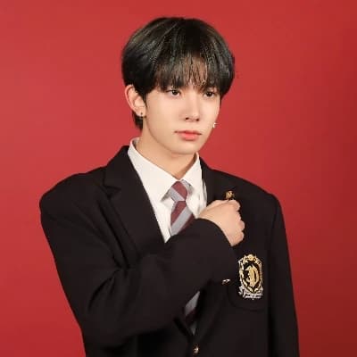 Lee Heeseung  thumbnail