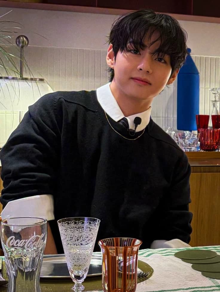 Kim taehyung thumbnail