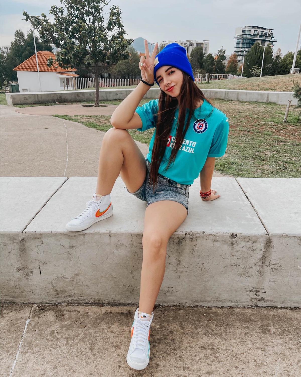 Sandra, your soccer girl thumbnail