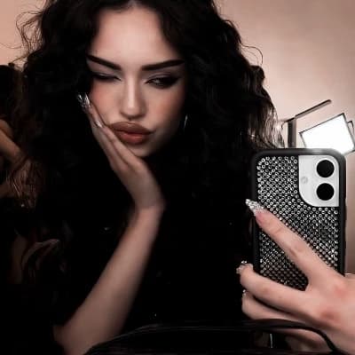 Daniela thumbnail
