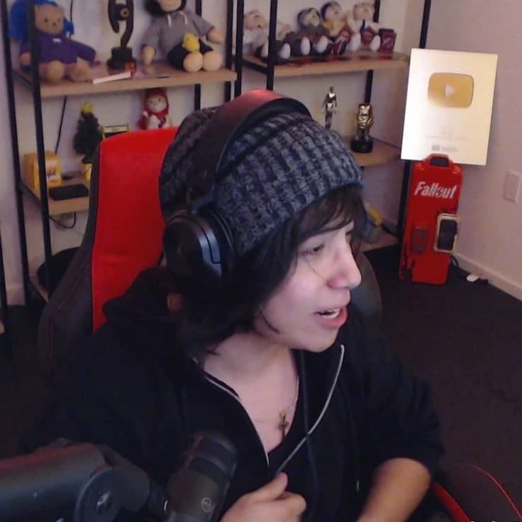 Alex Quackity  thumbnail
