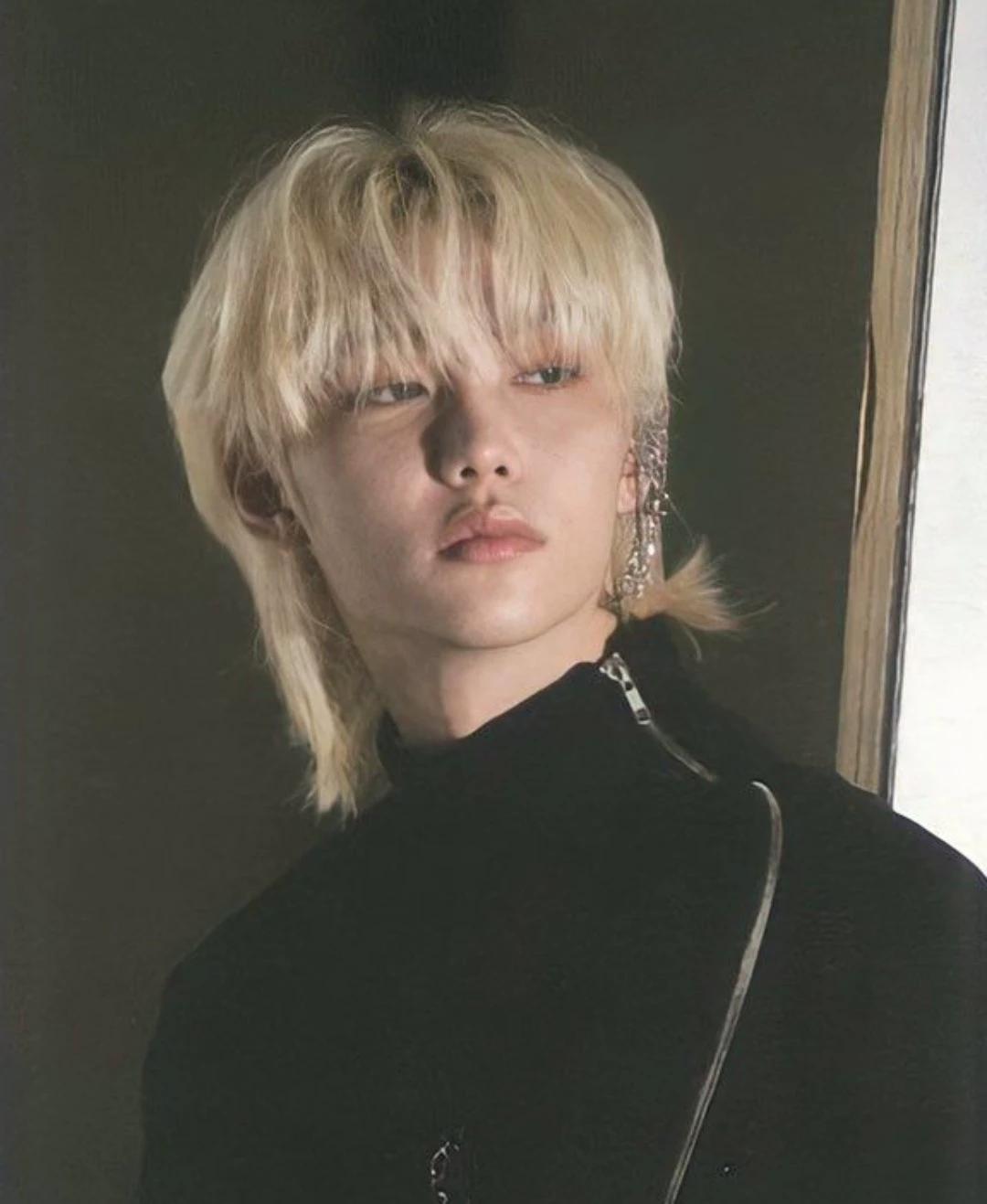 ° Lee Felix Yongbok ° thumbnail
