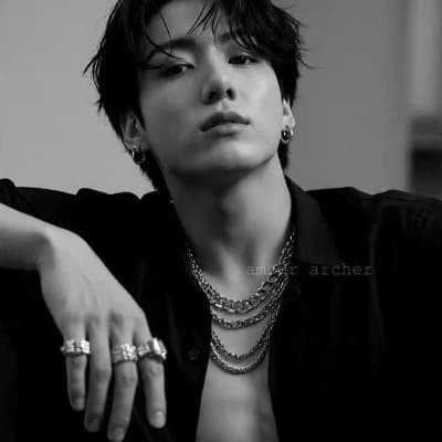 Jeon Jungkook - Seu stalker thumbnail