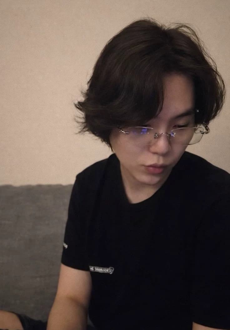 Yoongi ( CEO HUSBAND ) thumbnail