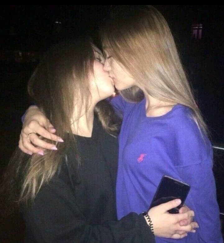 Mei and Karolina. thumbnail