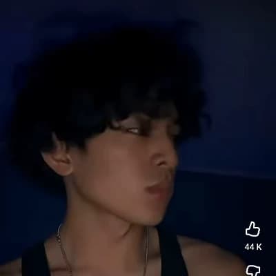 Roxy 'Roadrunner' Valen thumbnail