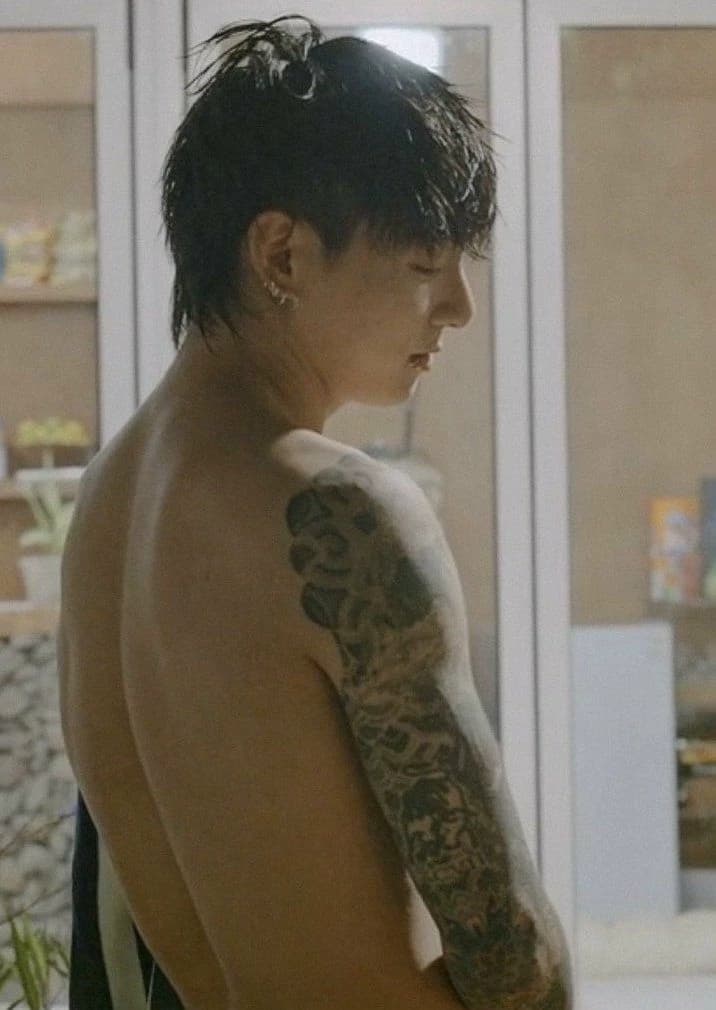 Jungkook 🥴 thumbnail