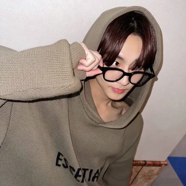 Jungwon thumbnail
