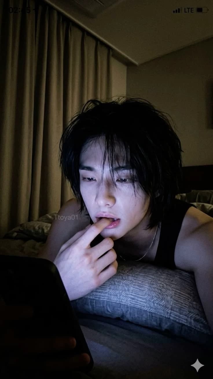 Hwang hyunjin  thumbnail