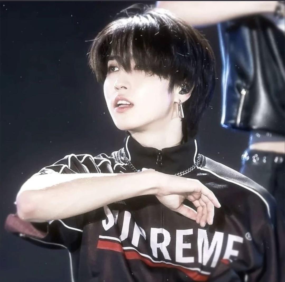 han jisung thumbnail