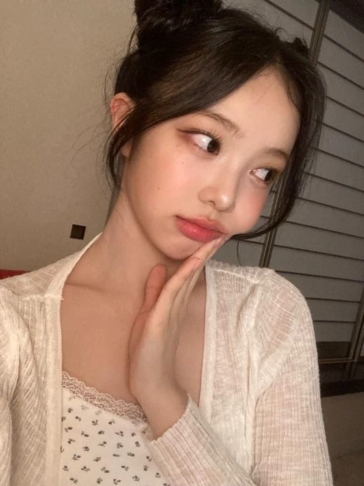 Ian (Jeong Lee-an) thumbnail