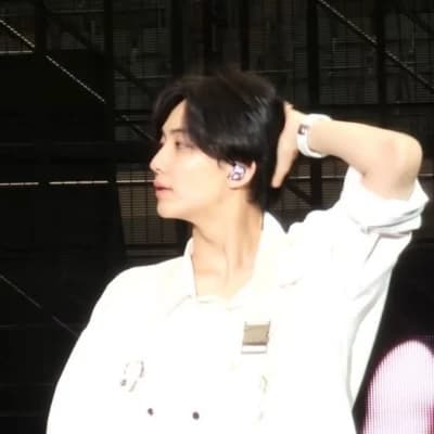 Yoon Jeonghan thumbnail