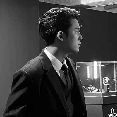 Kim Mingyu  thumbnail
