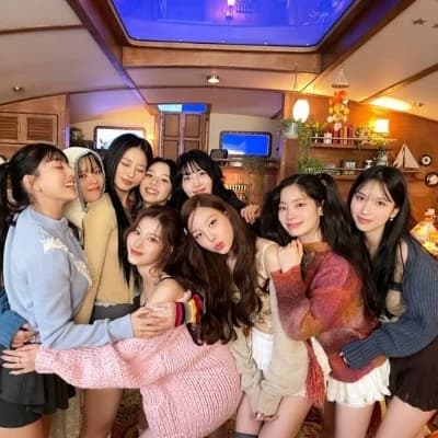 The Members of TWICE thumbnail