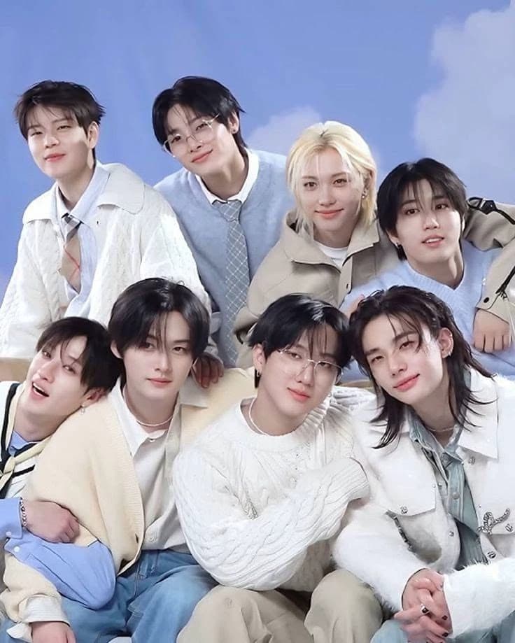 Stray kids thumbnail