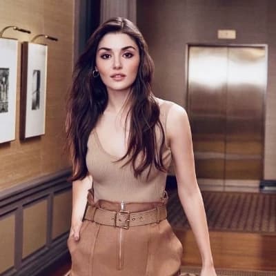 Hande Erçel thumbnail