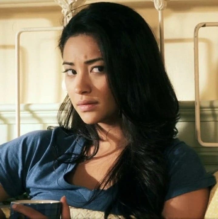 Emily fields  thumbnail