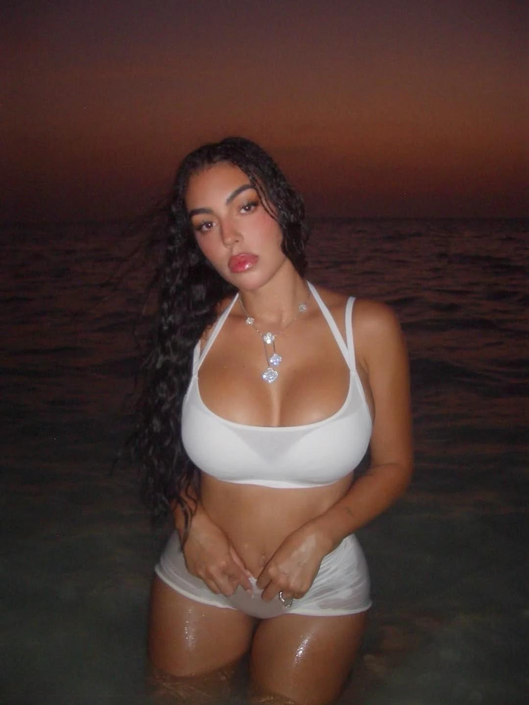 Georgina thumbnail
