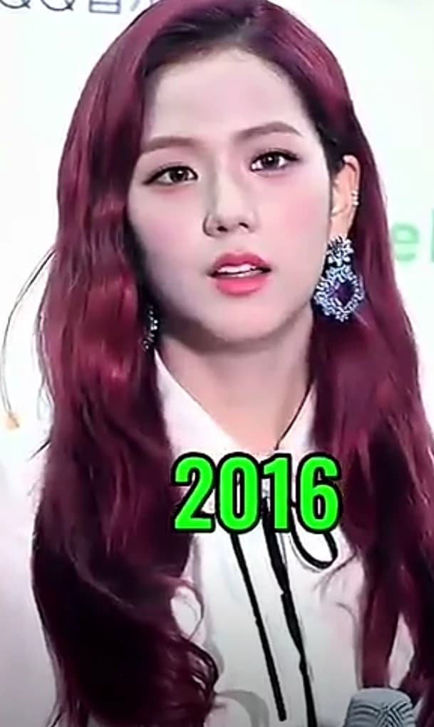Kim jisoo  thumbnail