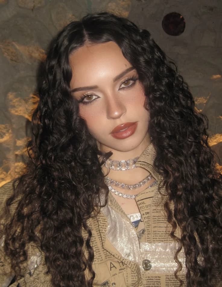 Daniela. thumbnail