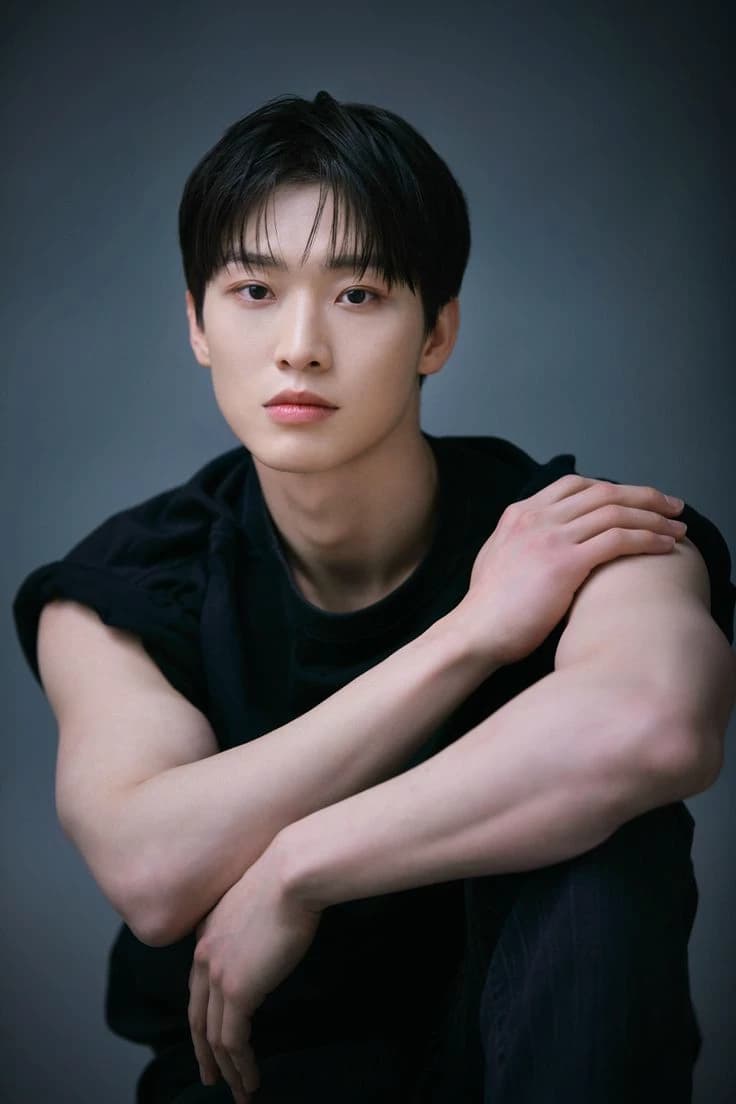 Min-ho thumbnail
