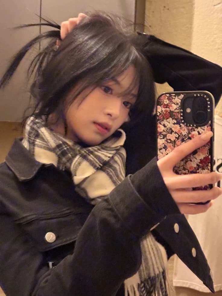 Ahyeon thumbnail