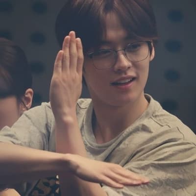 LeeKnow thumbnail