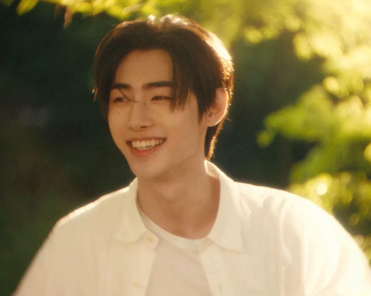 Sunghoon  thumbnail