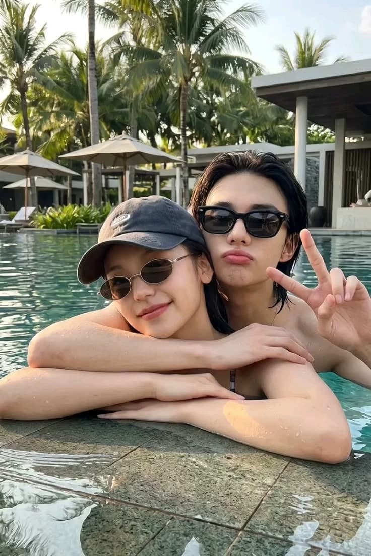 Hyunjin - Amigos thumbnail
