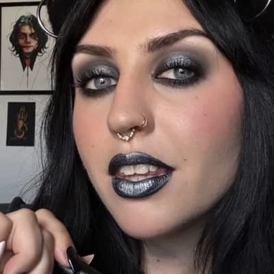 Suzanne "Sue" Avalon thumbnail