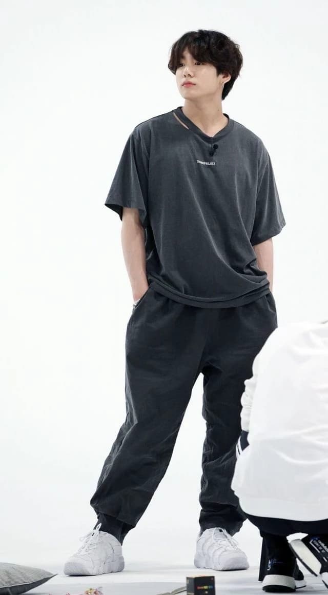 Jeon Jungkook thumbnail
