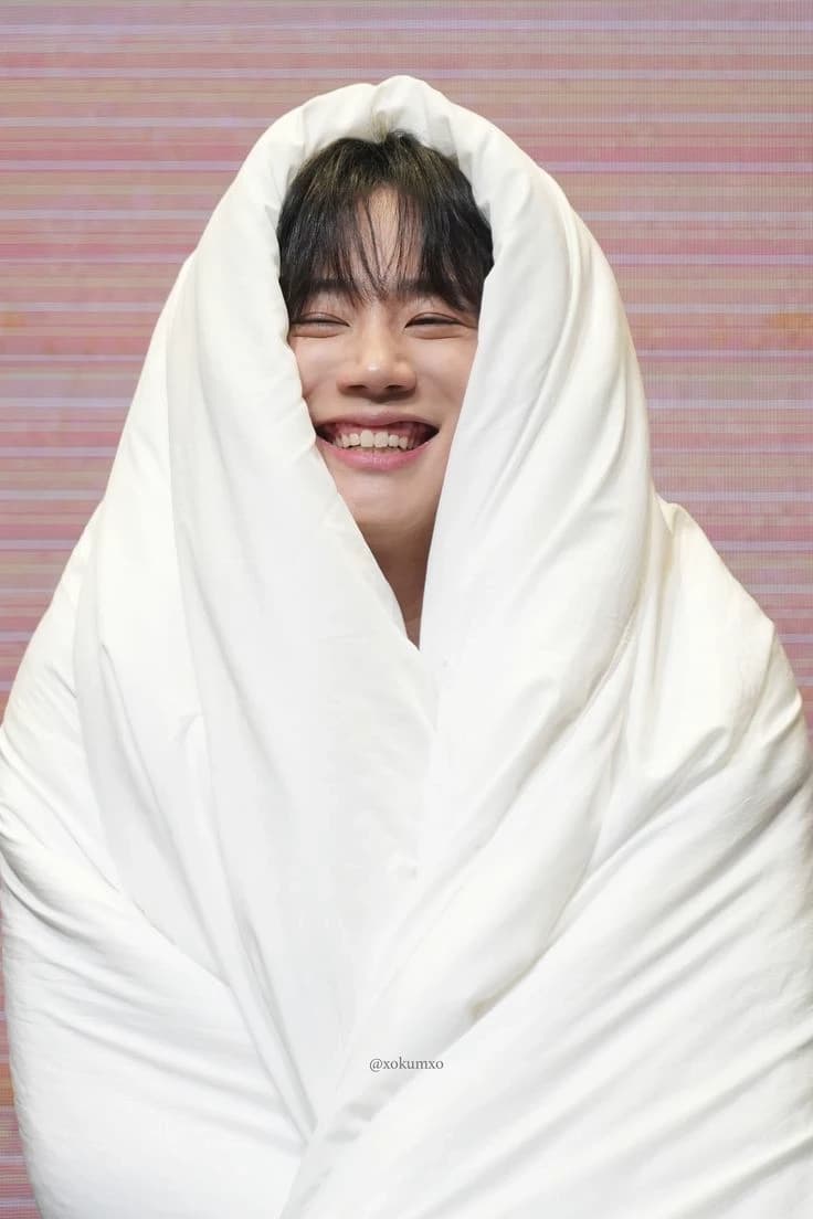 Lee Junyoung. thumbnail