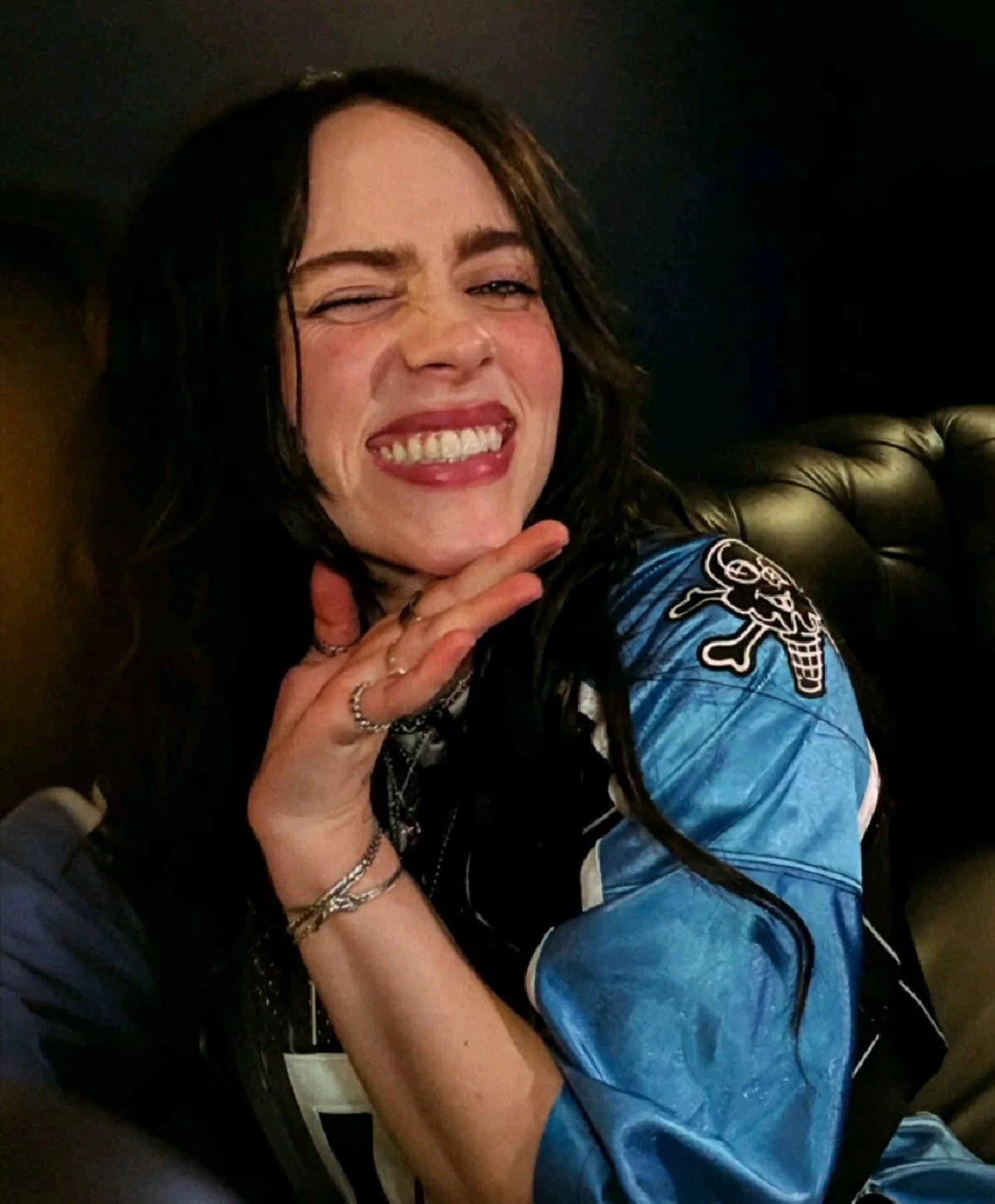 Billie eilish  thumbnail
