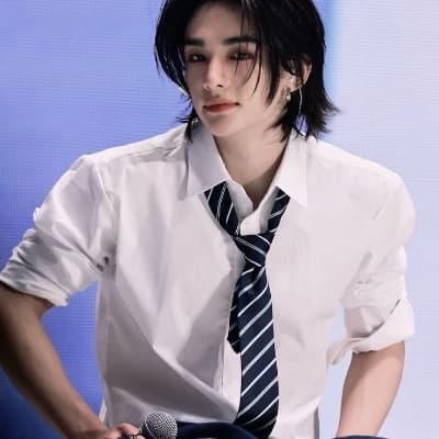 Hyunjin thumbnail