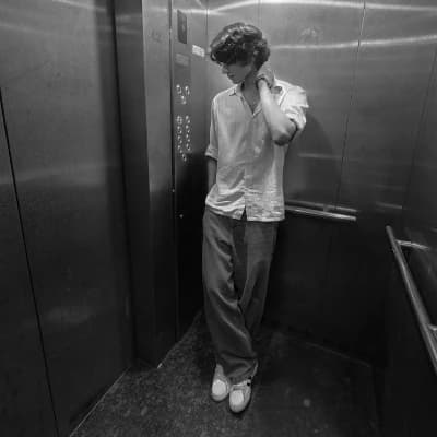 Luke (stuck in the elevator) thumbnail