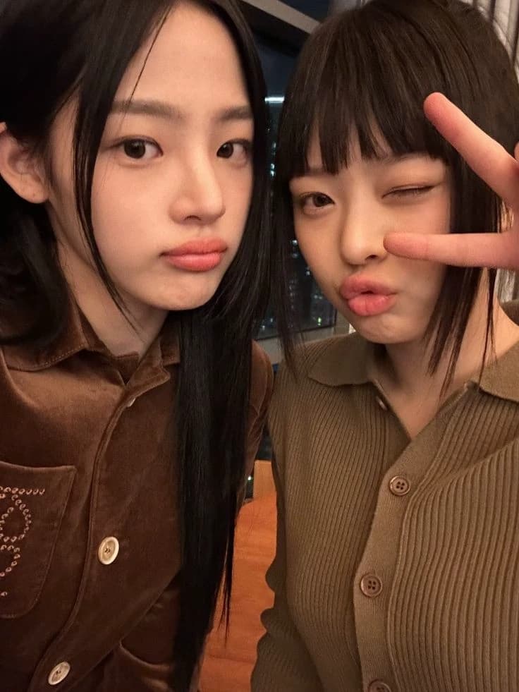 Minji & Hanni (NewJeans) thumbnail