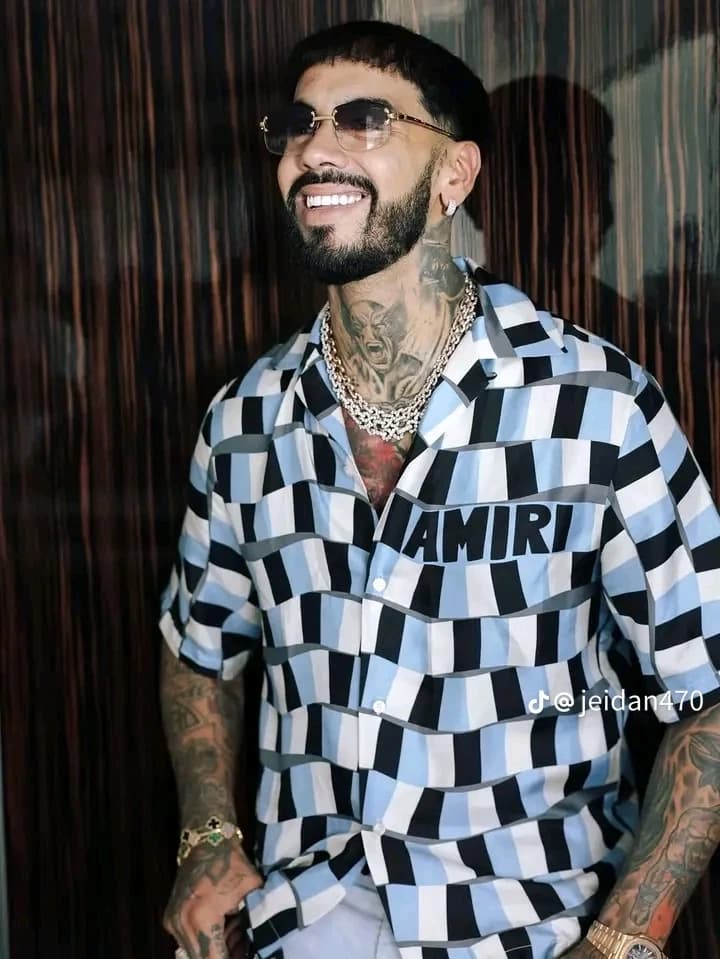 Anuel AA (Emmanuel Gazmey Santiago) thumbnail