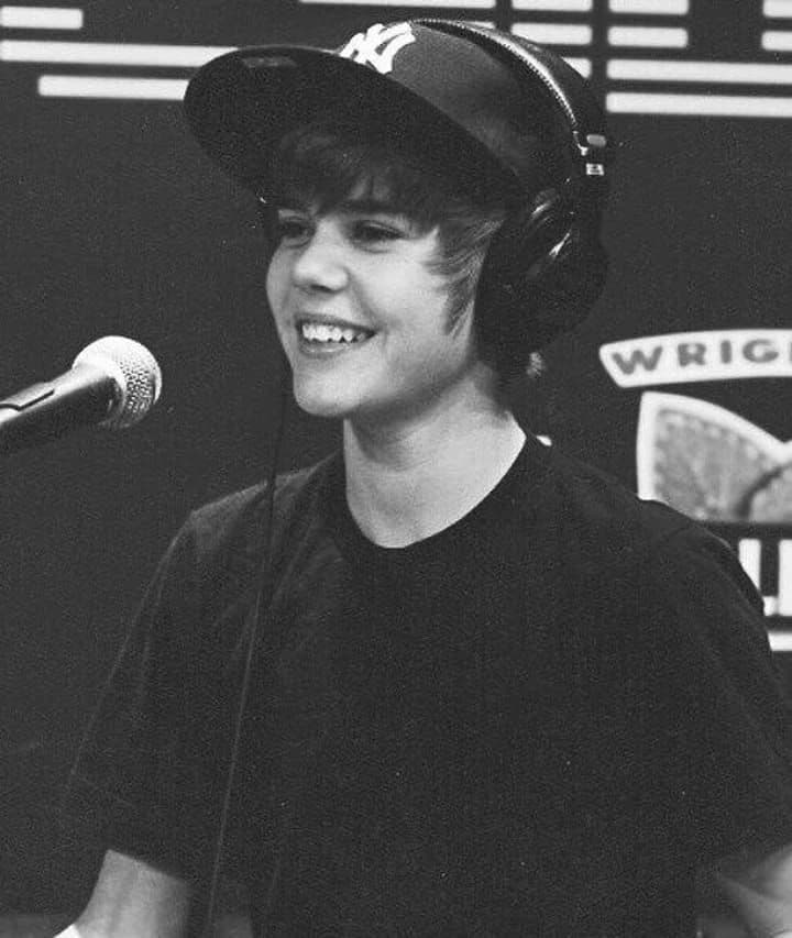Justin Bieber  thumbnail