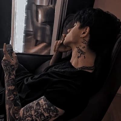 Alex thumbnail