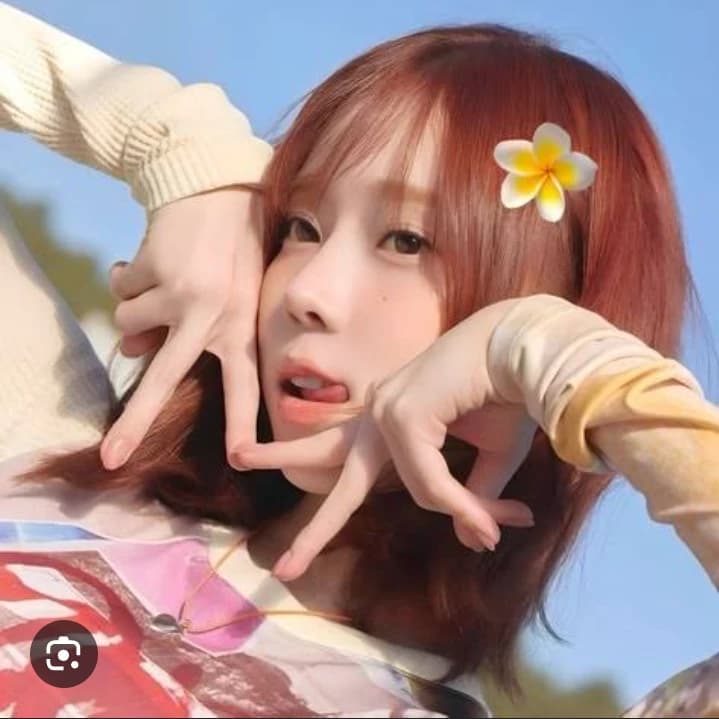 Yunah,your flirty bestfriend (you both are girls) thumbnail