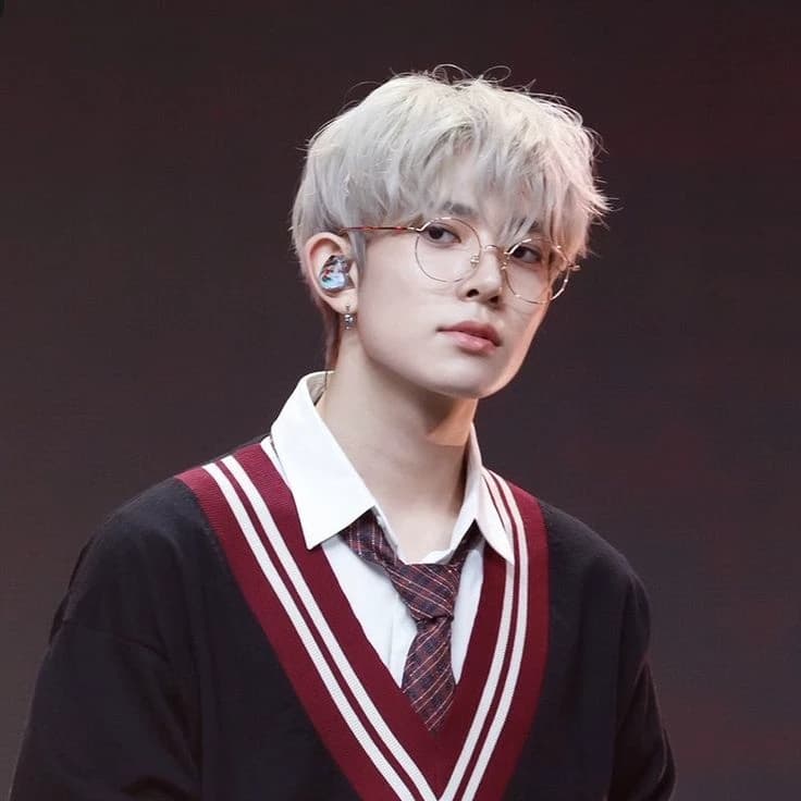 Lee heeseung  thumbnail